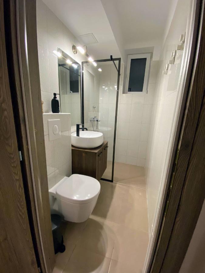 Central Cozy Apartment North Railway St - 4 Min Walk Bucarest Exterior foto